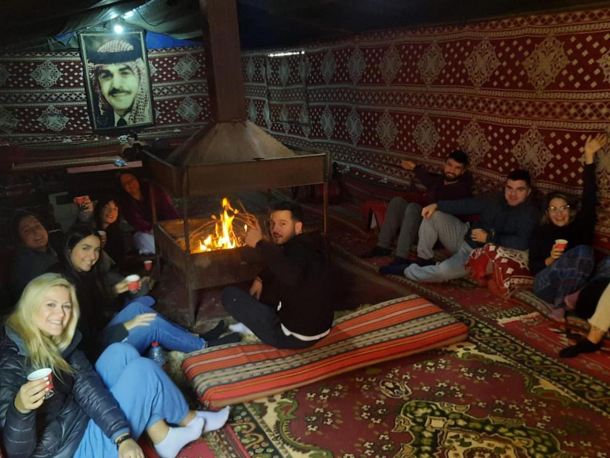 Um Sabatah Camp Otel Ram Vadisi Dış mekan fotoğraf